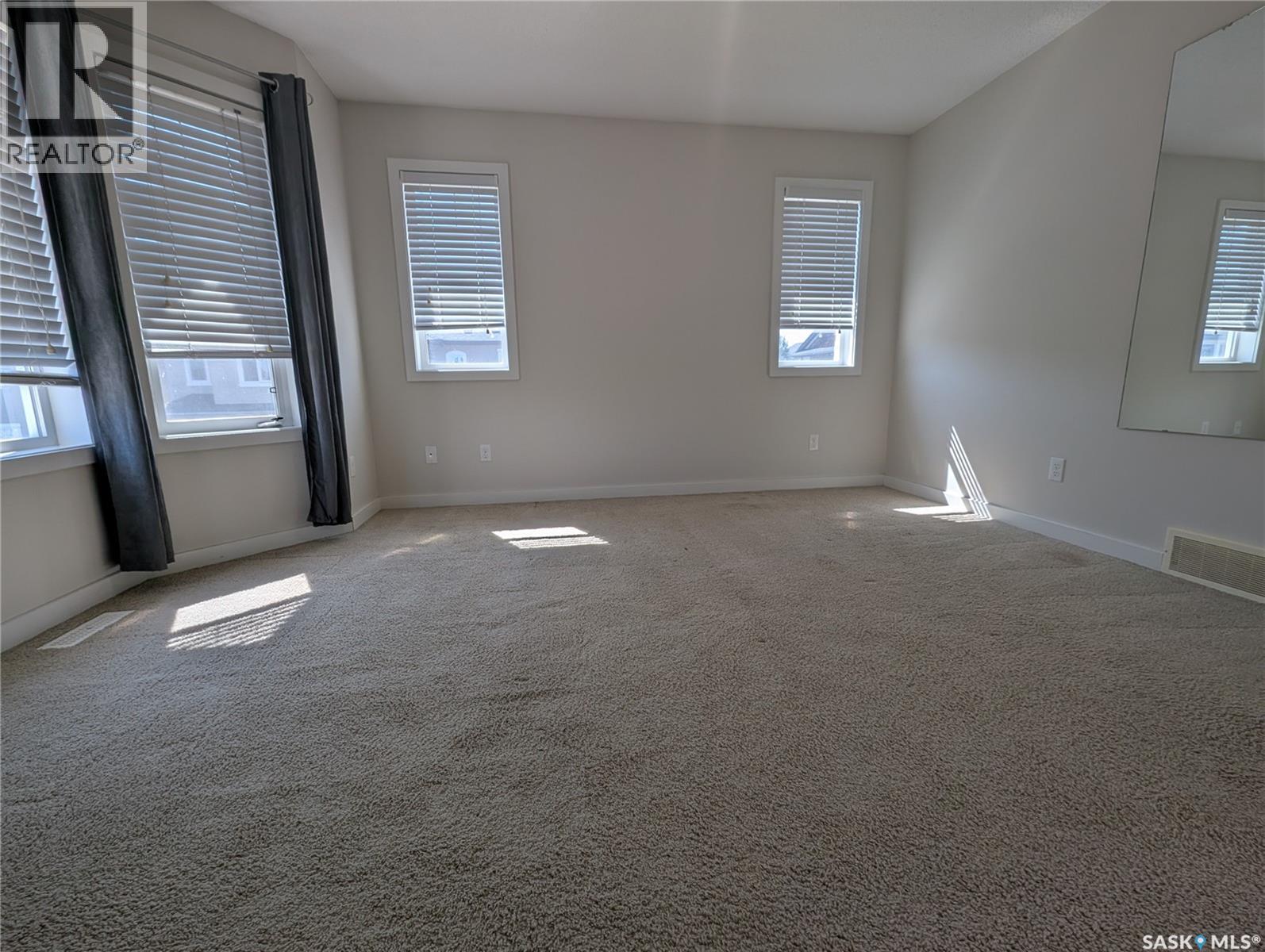 #247 245 Ashworth CRESCENT - 18
