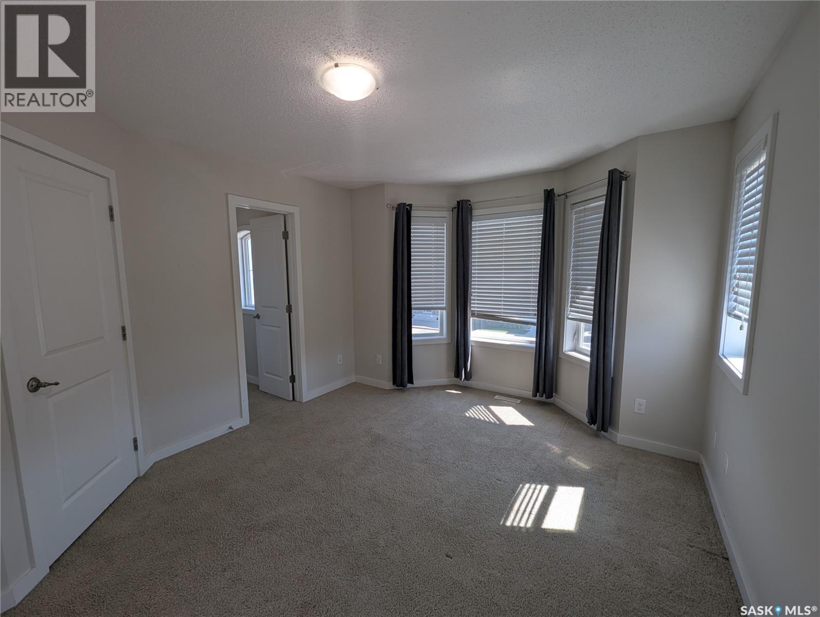 #247 245 Ashworth CRESCENT - Image 19