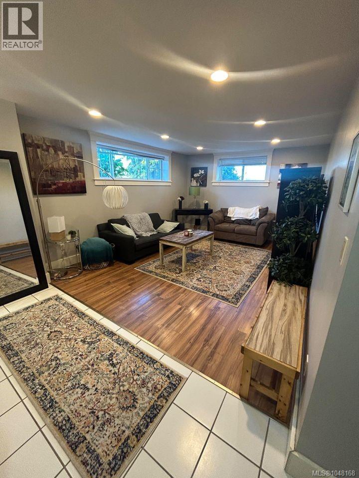  600 Judah Street, Saanich