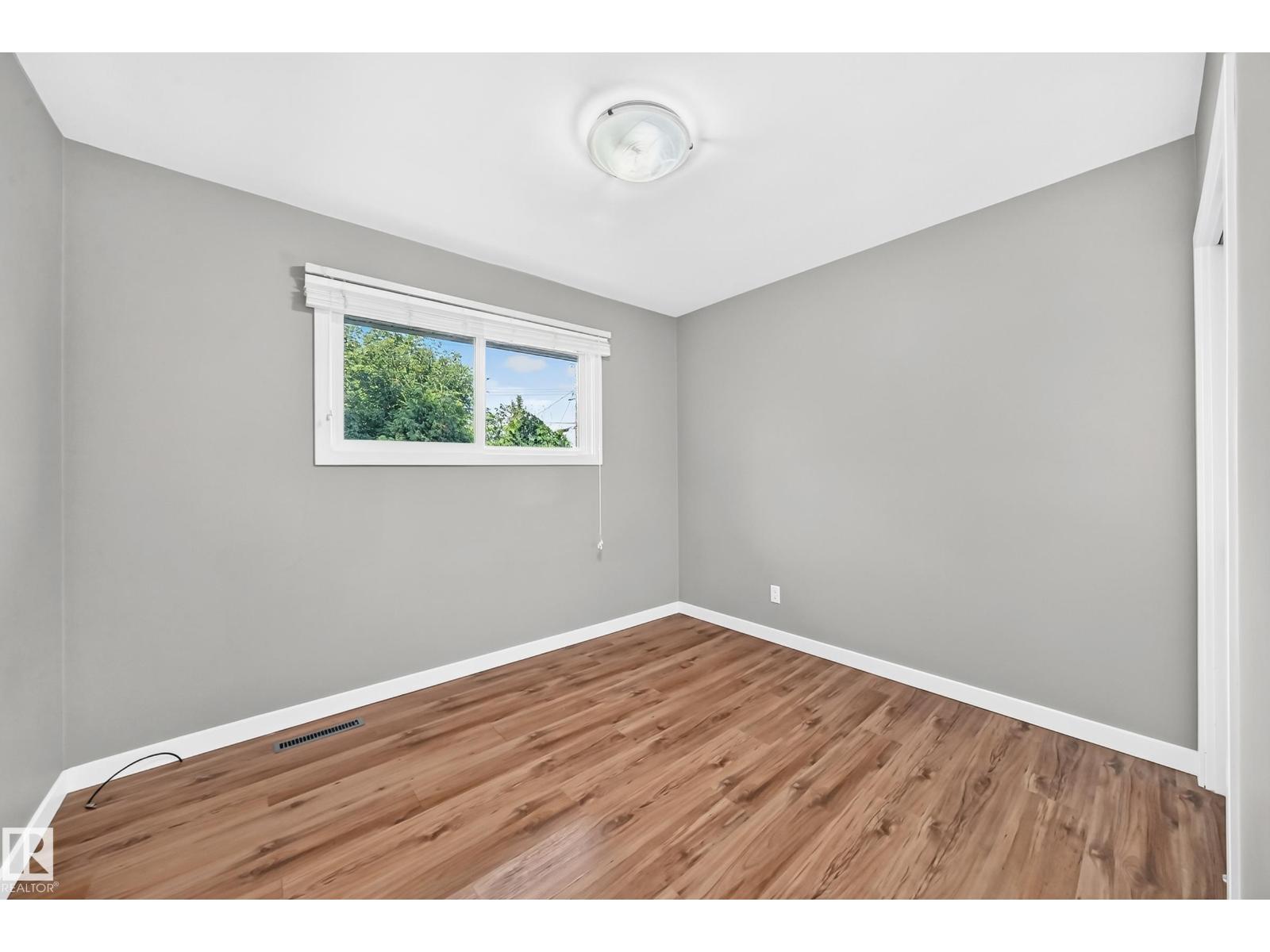12836 88 ST NW - Image 24