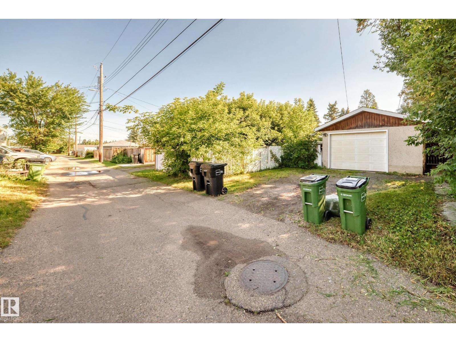 12836 88 ST NW - Image 44