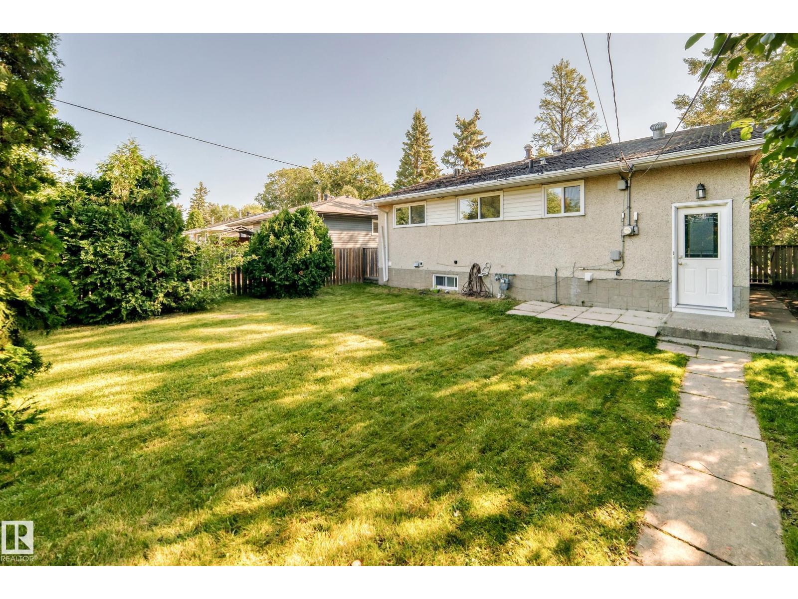 12836 88 ST NW - 49