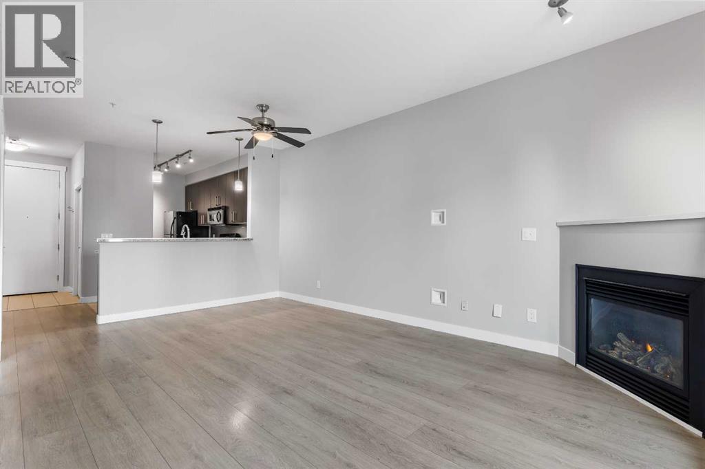 #405 880 Centre Avenue NE - 12