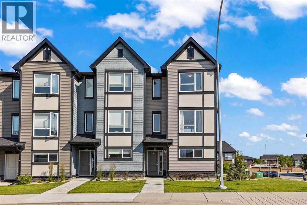 30 Evanscrest Manor NW - 2