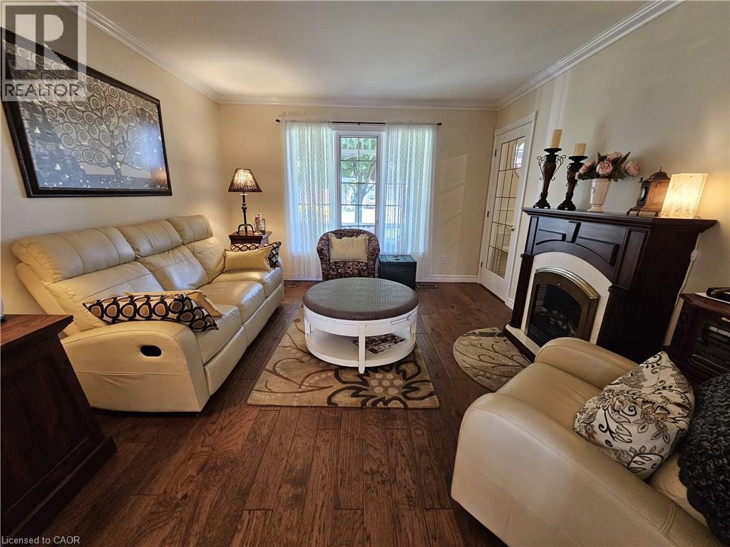 120 LYNNDALE Road - Image 7