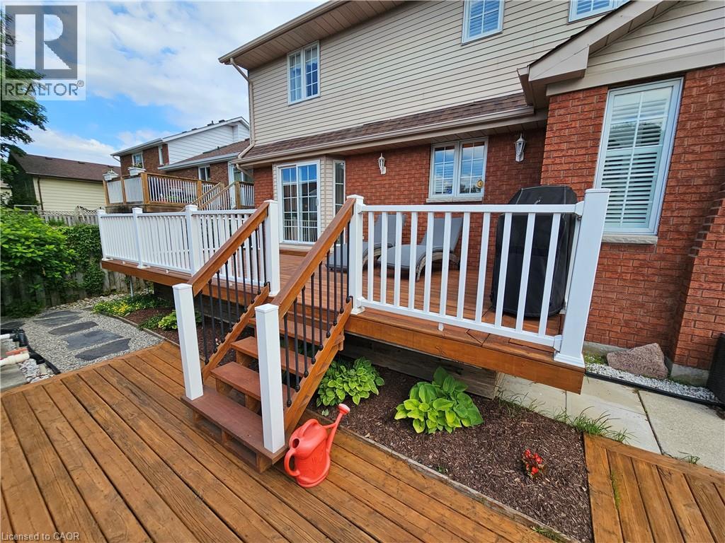 120 LYNNDALE Road - Image 37