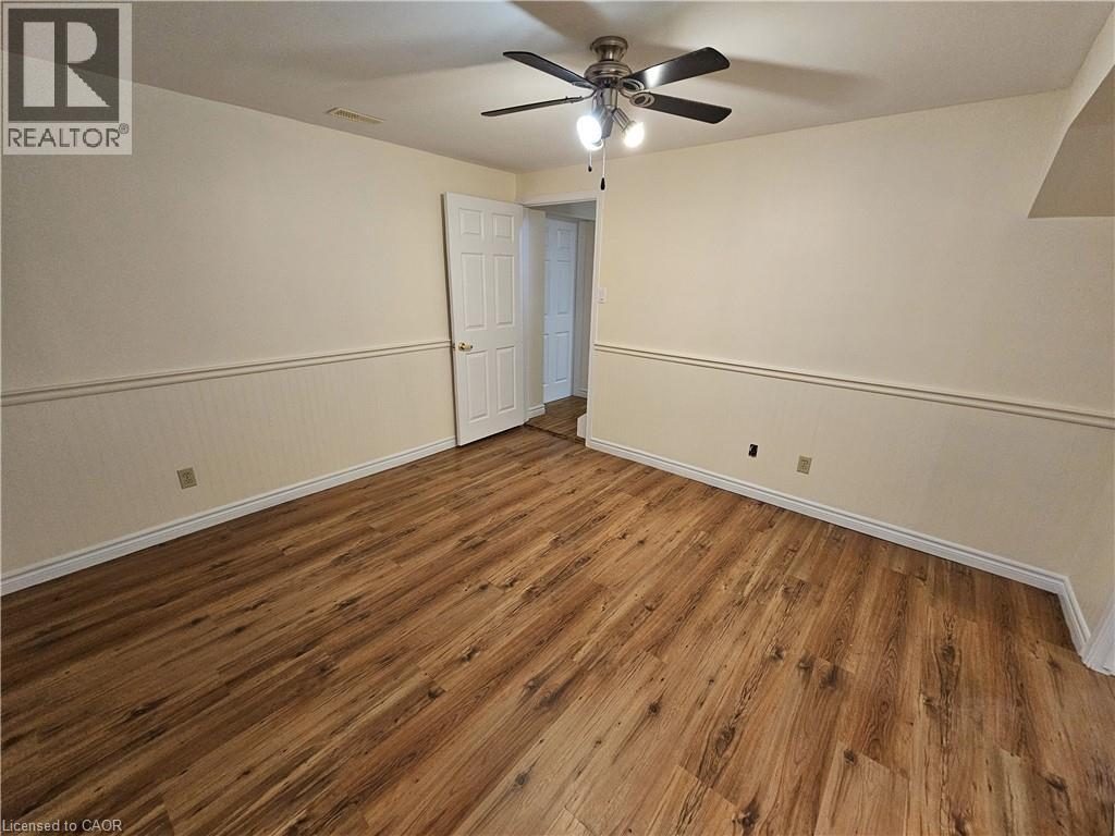 120 LYNNDALE Road - 34