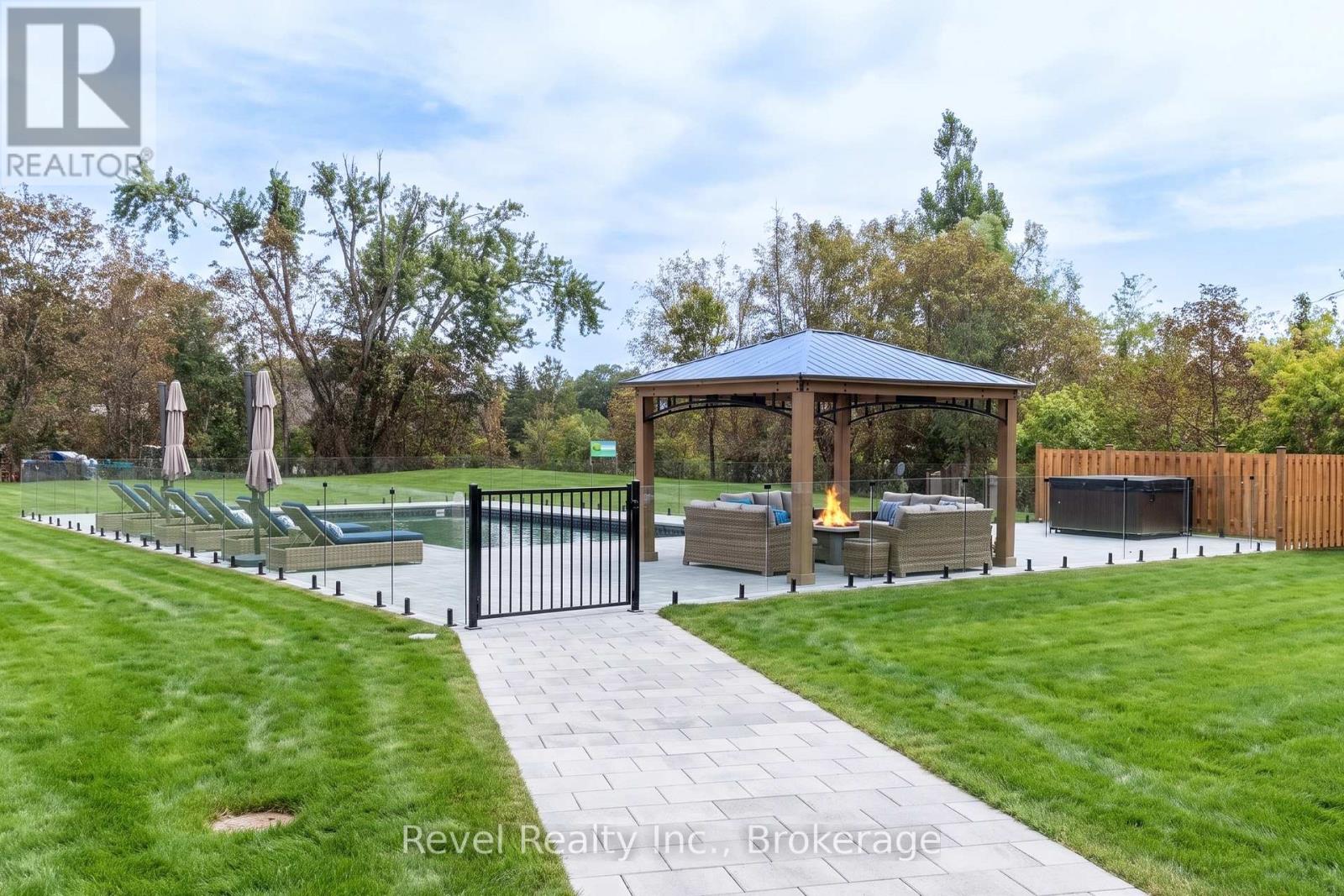 #221 99 LOUISA STREET - Image 49