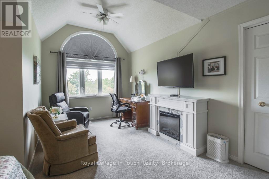 839 SARAH BOULEVARD - 11