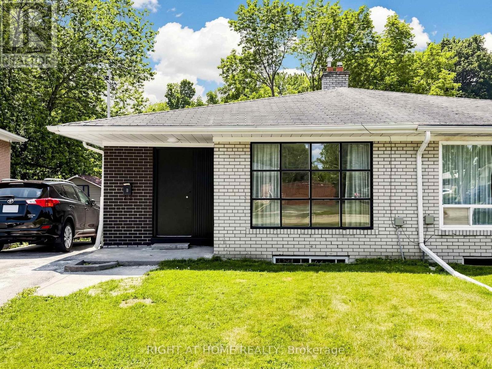 65 DARLINGSIDE DRIVE - 42