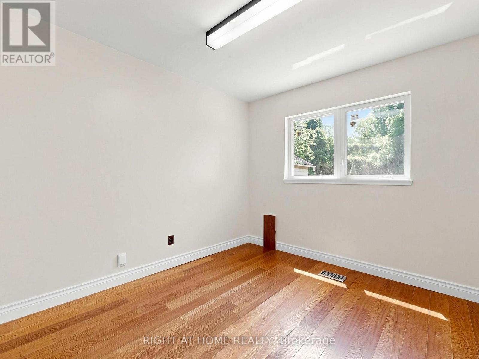 65 DARLINGSIDE DRIVE - 48