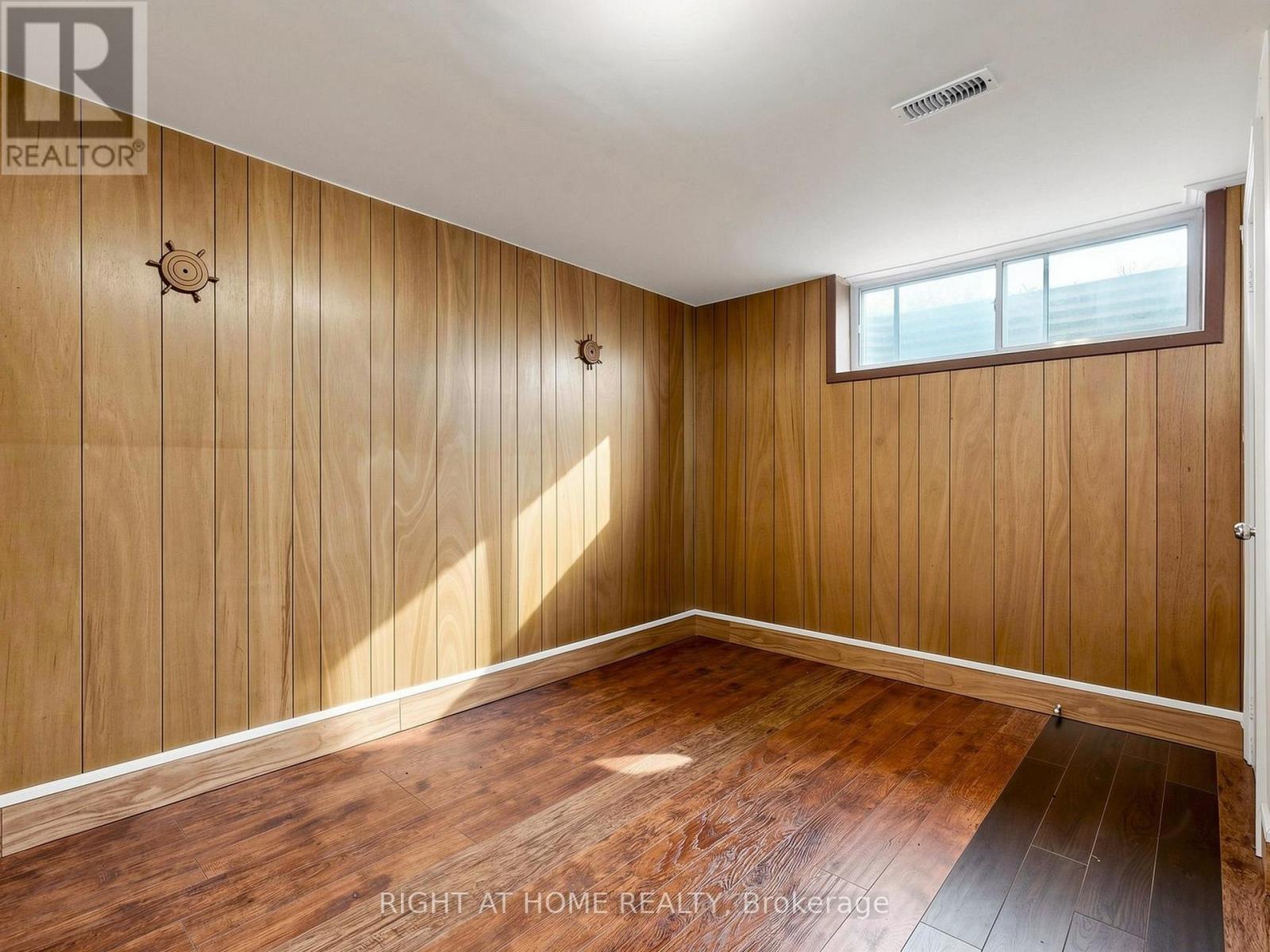 65 DARLINGSIDE DRIVE - 47
