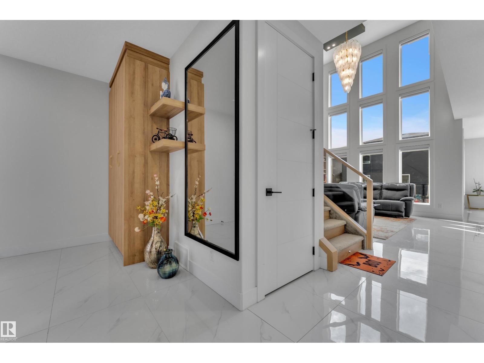 2733 62 AV - Image 15