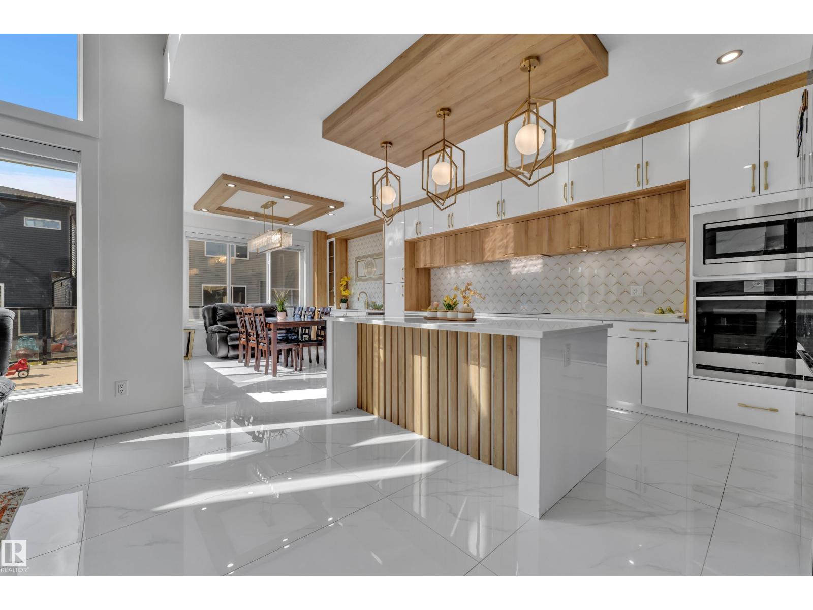 2733 62 AV - Image 16