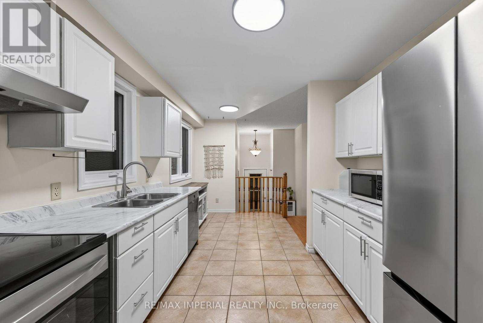 60 RADCLIFF PARKWAY - 10
