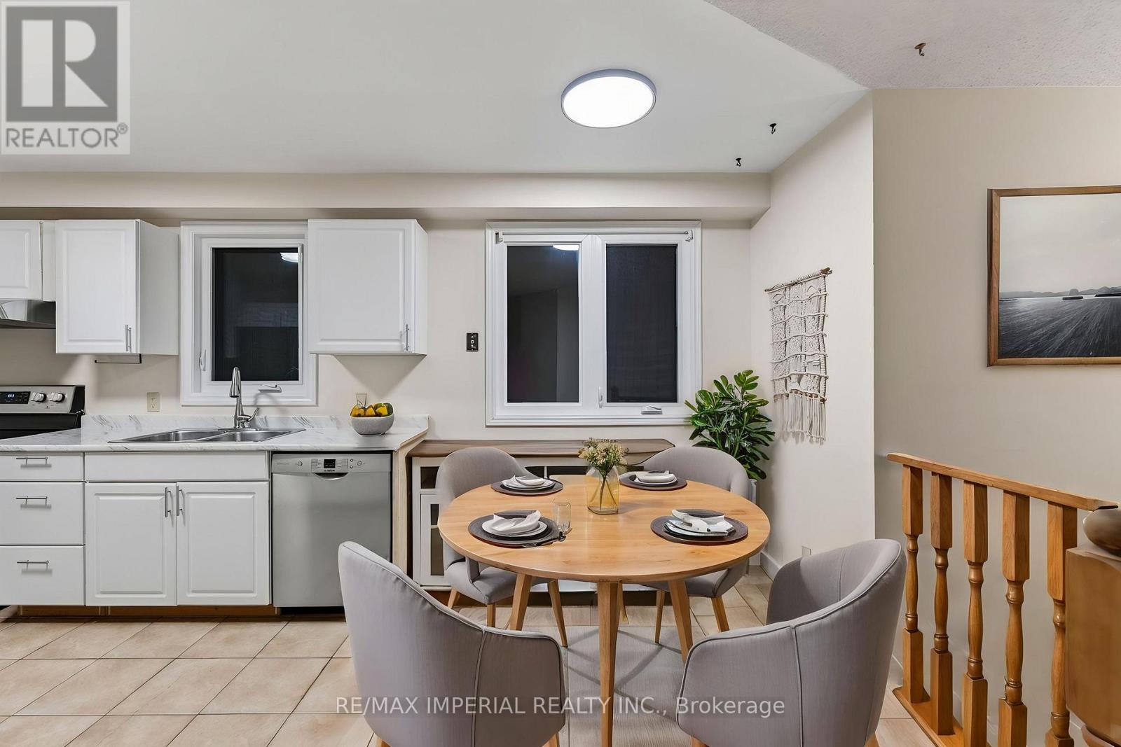 60 RADCLIFF PARKWAY - 20