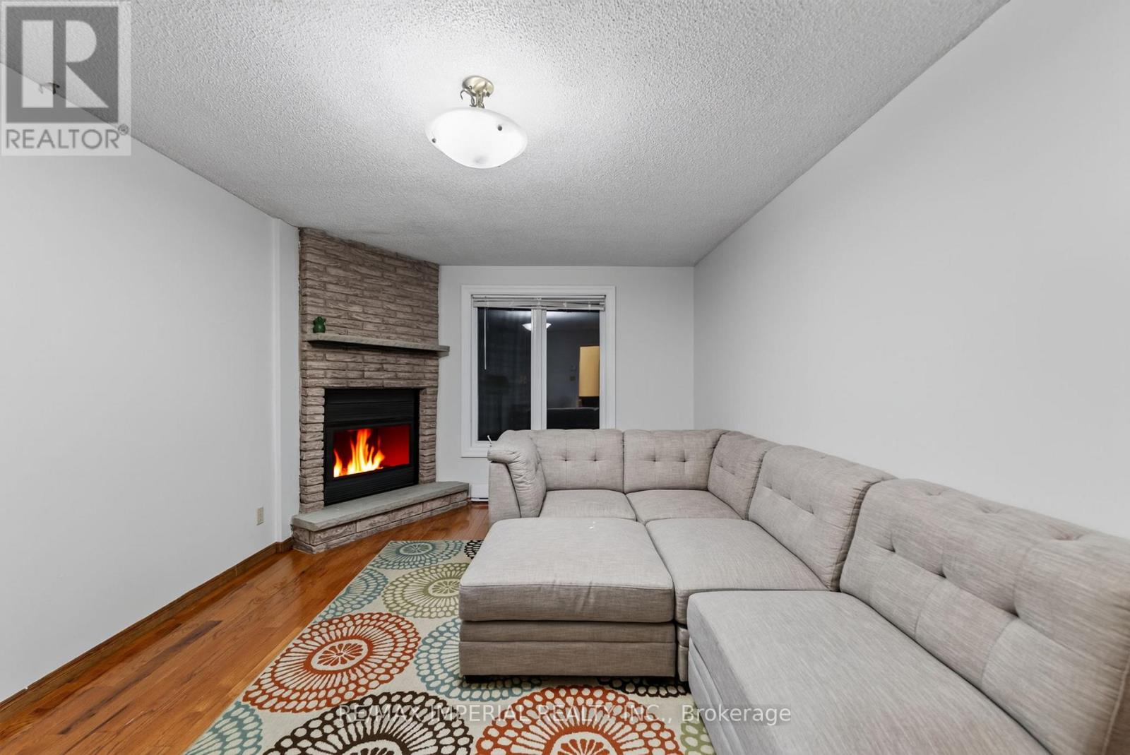 60 RADCLIFF PARKWAY - 27