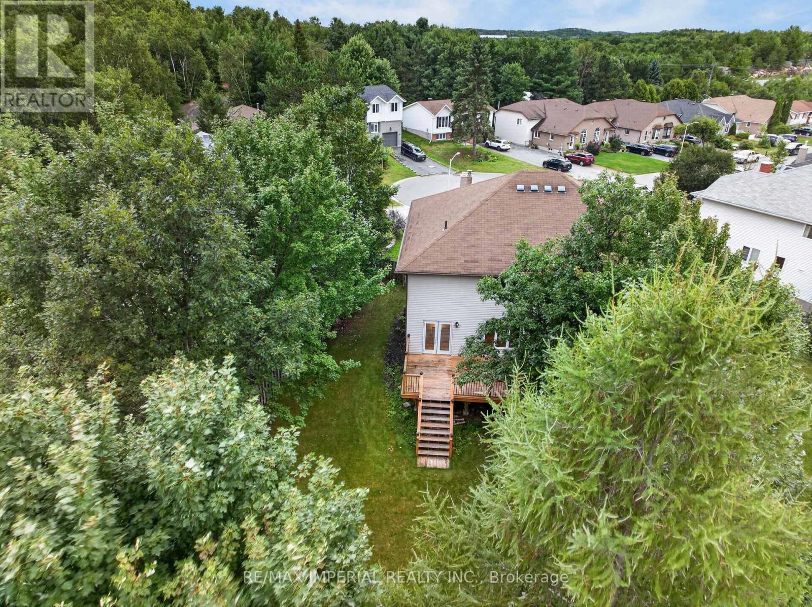 60 RADCLIFF PARKWAY - 6
