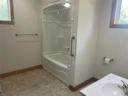 46 First Street N, Foxwarren, MB R0J0R0 Photo 29
