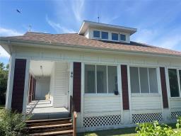 Porch - 46 First Street N, Foxwarren, MB R0J0R0 Photo 6