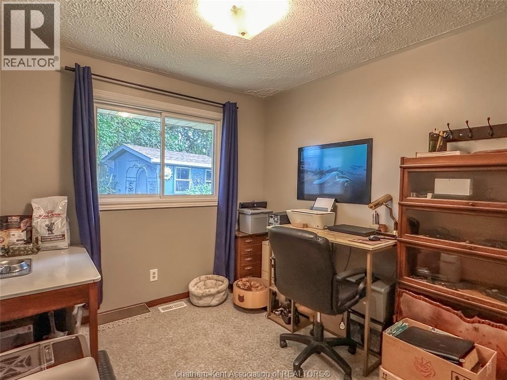 74 Teal DRIVE - Image 17