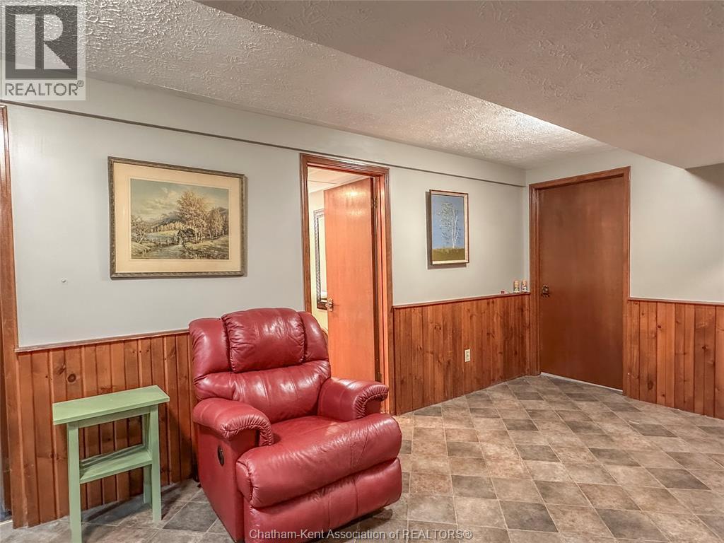 74 Teal DRIVE - 24