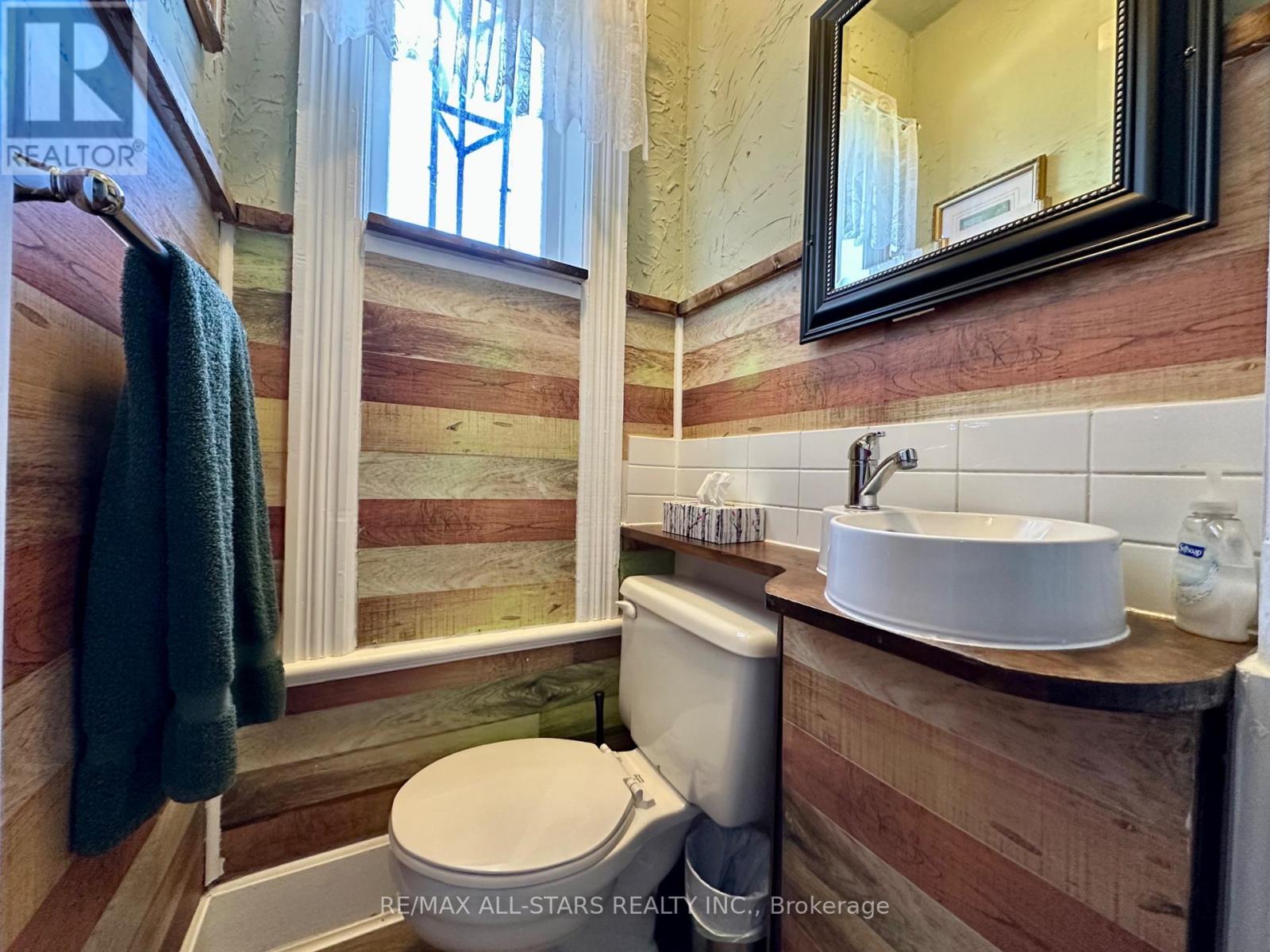 138 COLBORNE STREET - 15