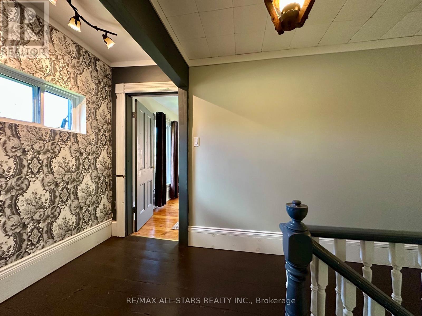 138 COLBORNE STREET - 27