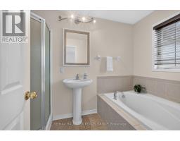 174 Carwood Circle W, Ottawa, ON K1K4V6 Photo 25