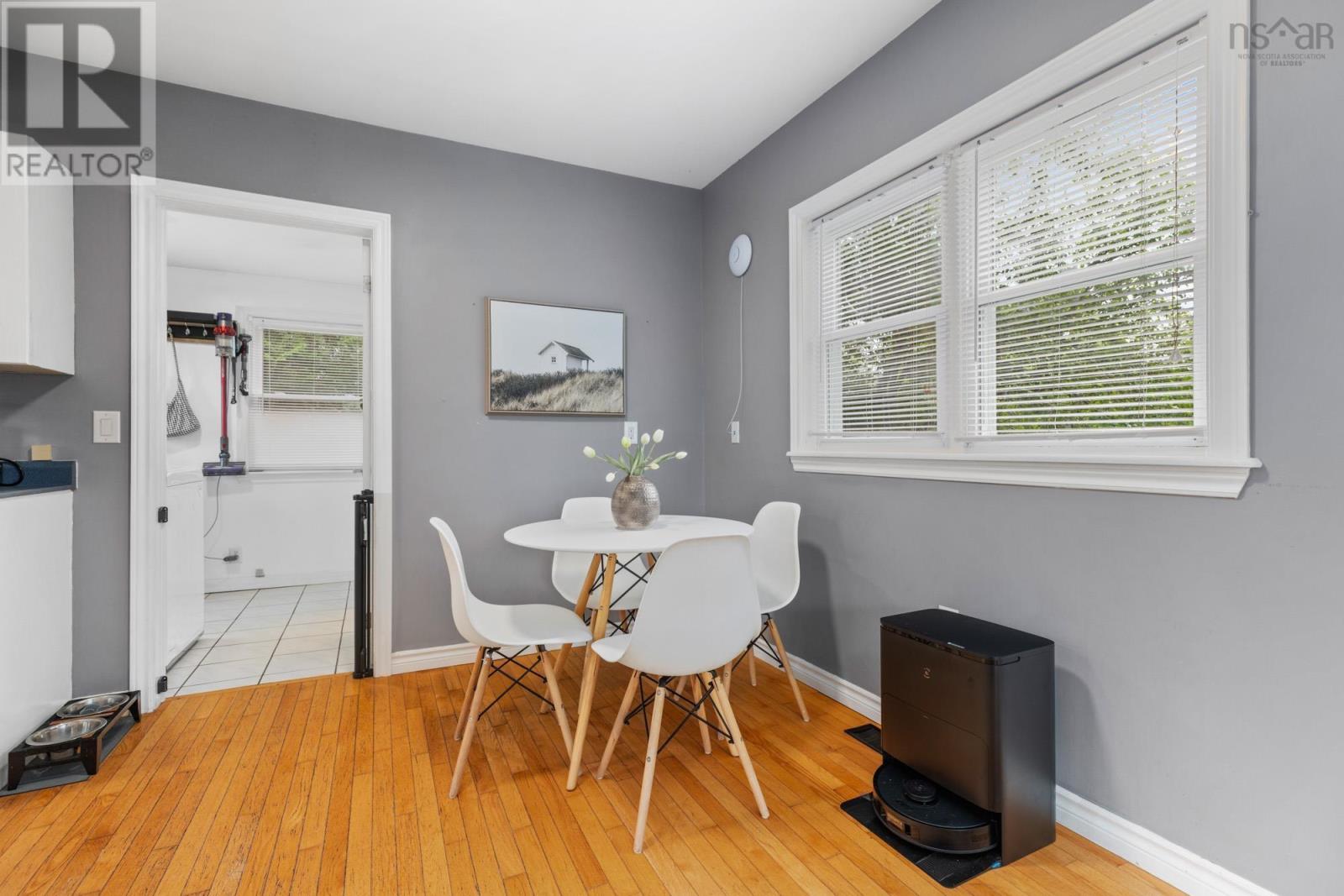 65 Green Road - Image 8
