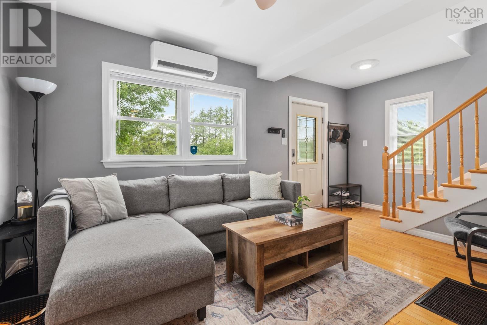 65 Green Road - Image 7