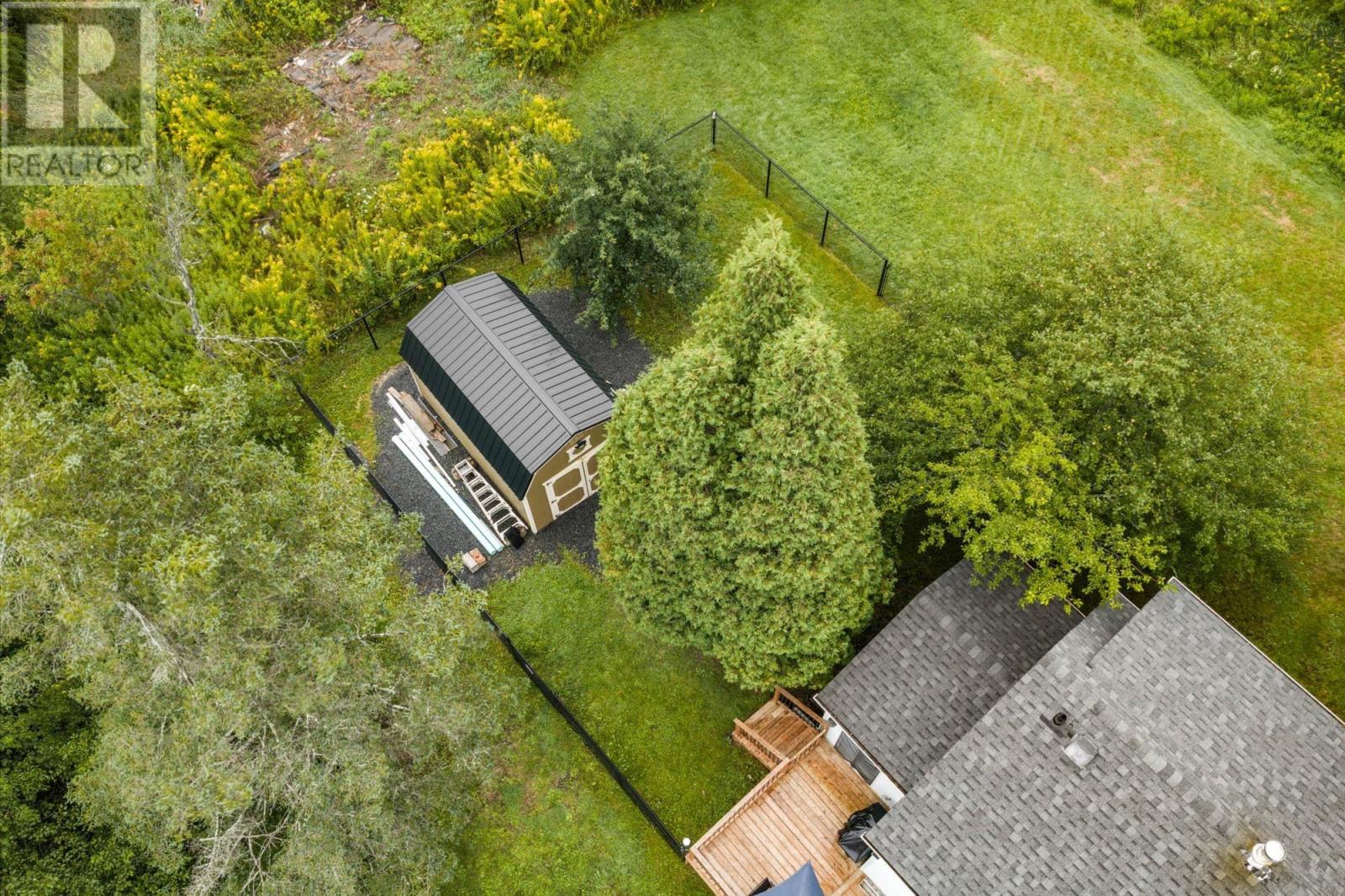 65 Green Road - 38
