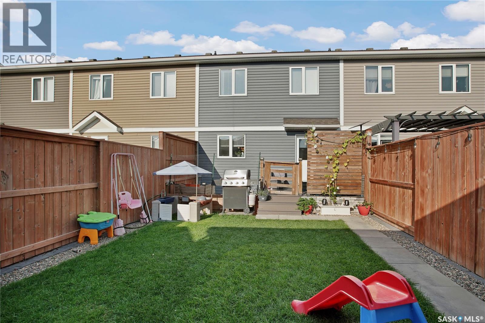 #149 Codette LANE - Image 18