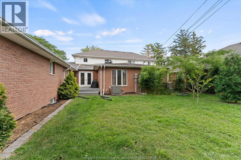 #2 2935 MCKAY AVENUE - 32