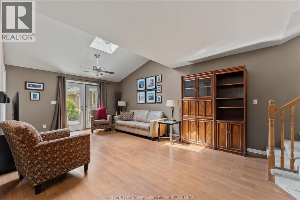 #2 2935 MCKAY AVENUE - 13