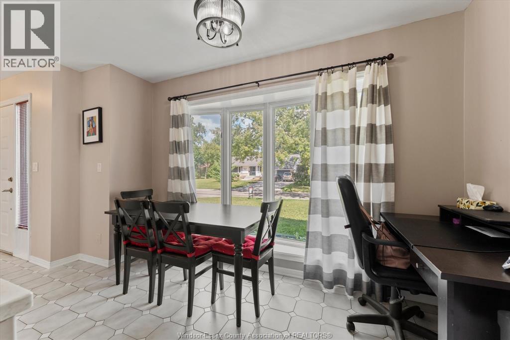 #2 2935 MCKAY AVENUE - 11
