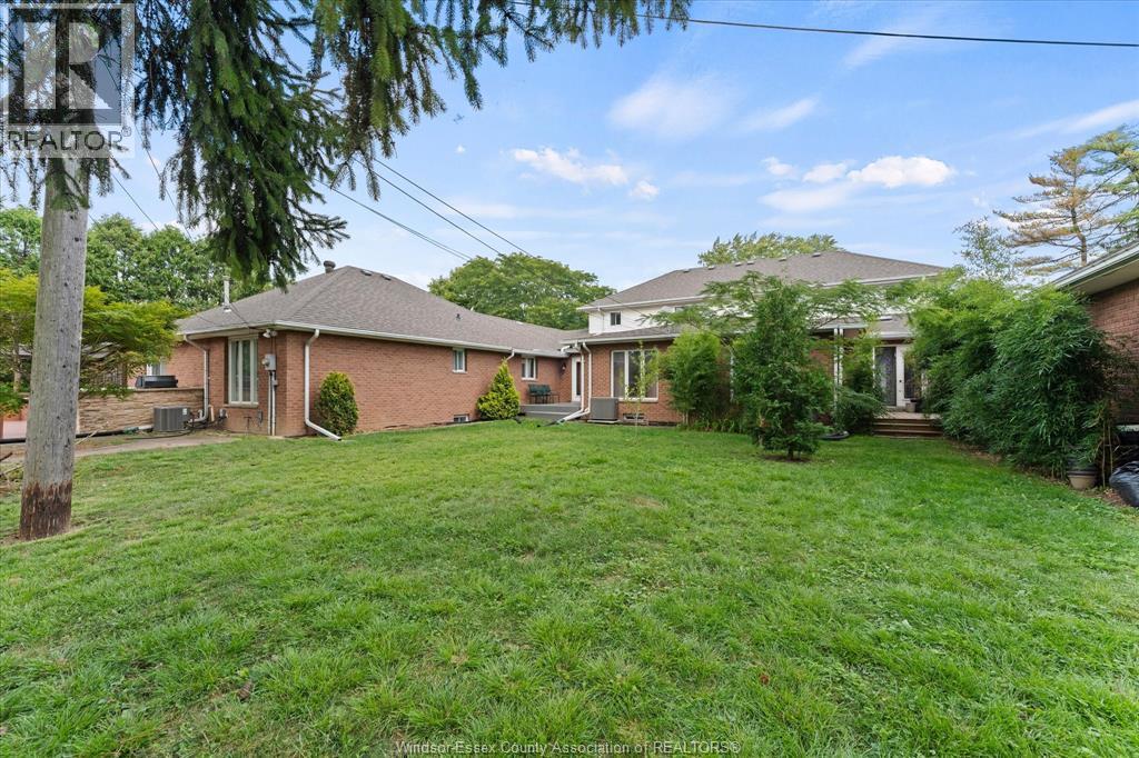 #2 2935 MCKAY AVENUE - 34