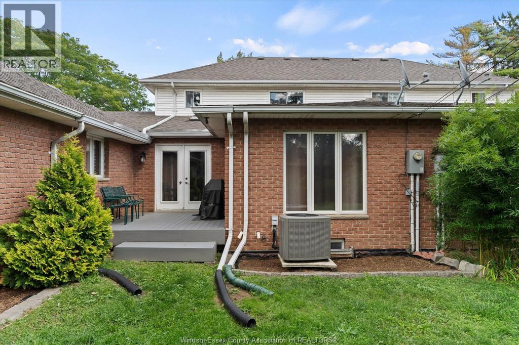 #2 2935 MCKAY AVENUE - 31