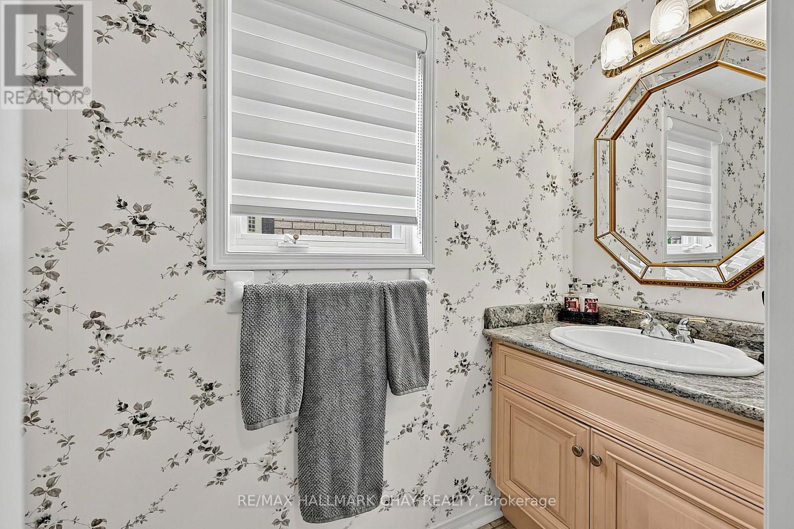 #24 204 RIVERVIEW ROAD - 14
