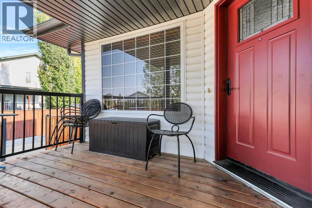 Listing photo – 115 Reinholt Avenue, Red Deer