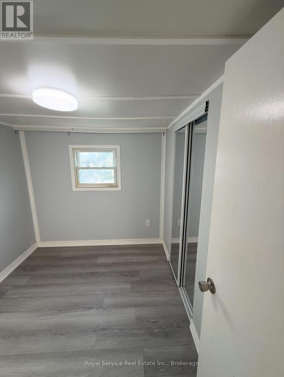 1037 Arthur Street — photo 7