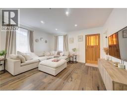 3pc Bathroom - 34 St Clair Avenue, Kitchener, ON N2M3Z4 Photo 6