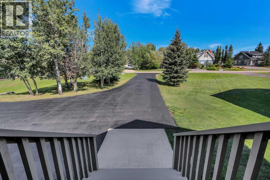 Listing photo – 232 Canal Street, Rural Ponoka County