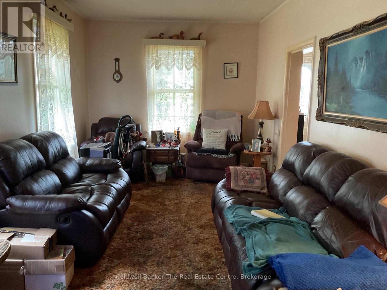 610 JOHN STREET S - 5