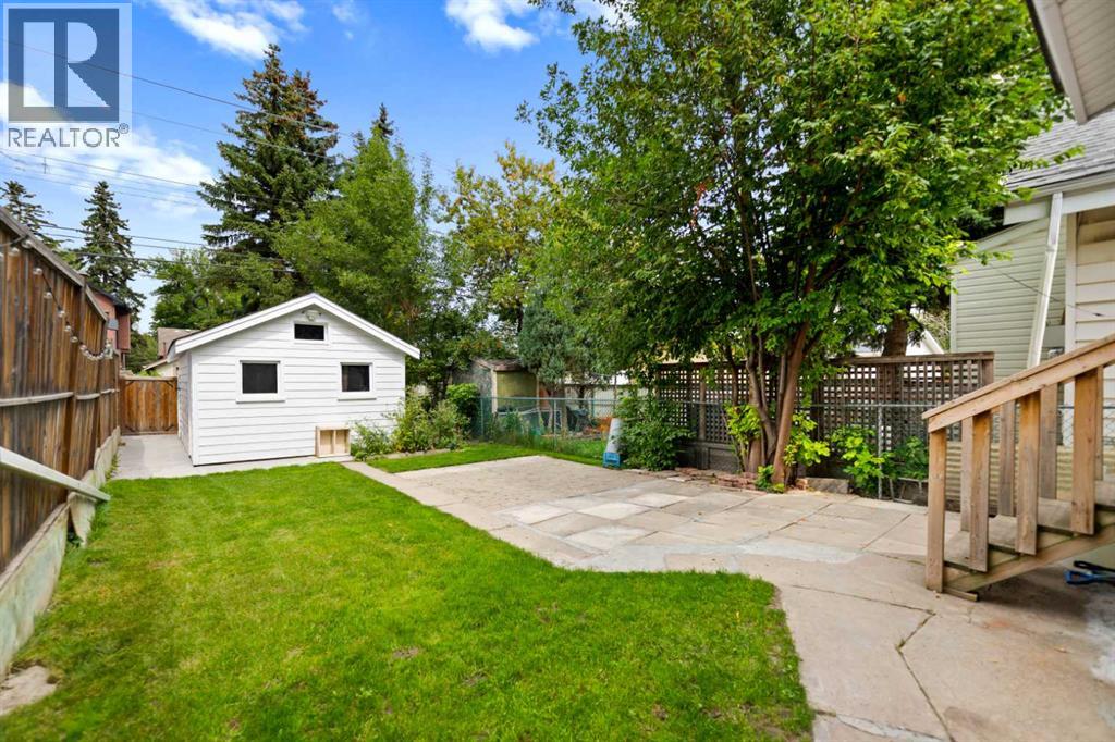 616 17 Avenue NW - 16