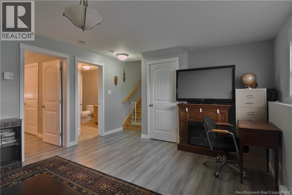 8 Hallihan Drive - 30