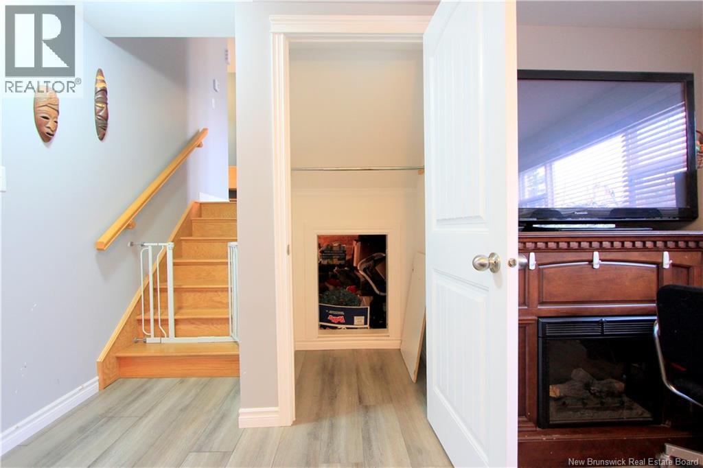 8 Hallihan Drive - 32