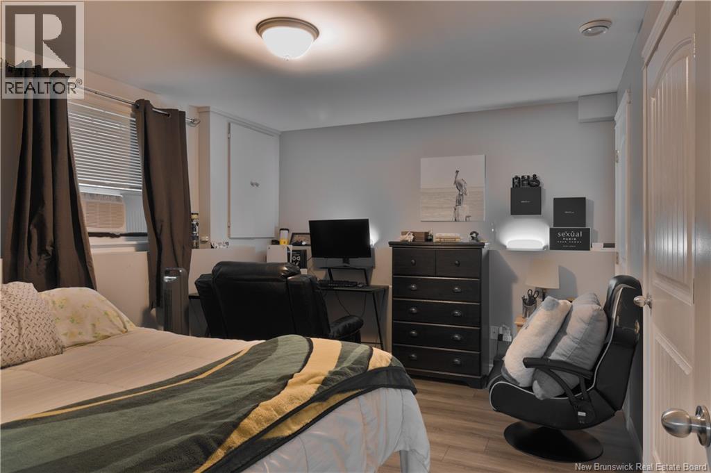 8 Hallihan Drive - 33