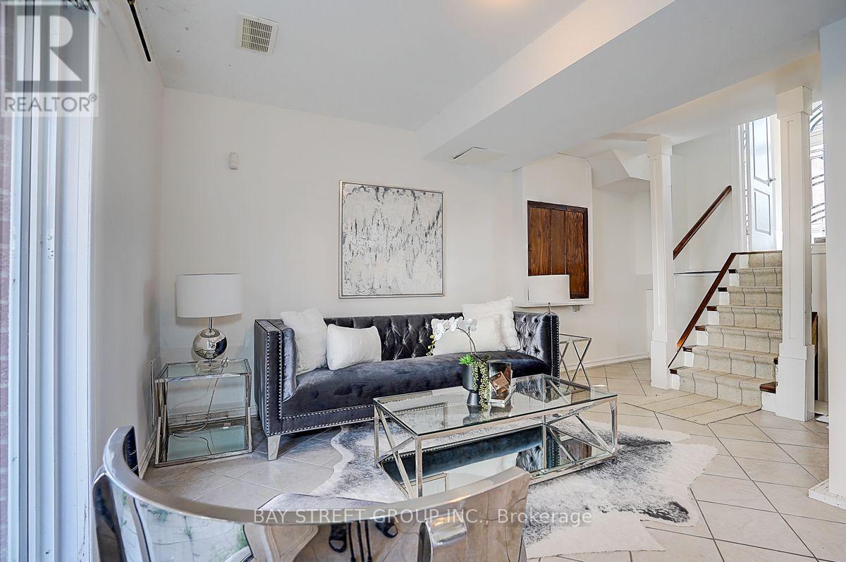 57 GAIL PARKS CRESCENT - Image 32