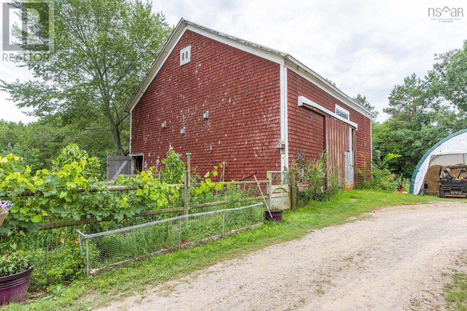 1022 Ward Road - Image 31